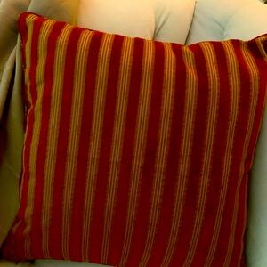 Burgundy/Red/Tan/Gold Restoration Hardware 2 Pillow Cvr in excellent Conditions
